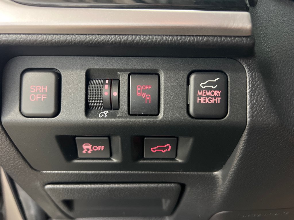 Used 2018 Subaru Forester 2.5i Touring AWD/4WD image 28