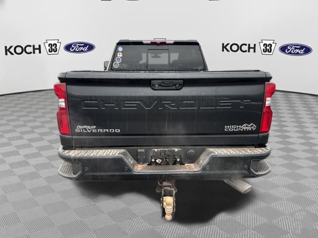Used 2023 Chevrolet Silverado 2500 High Country w/ Z71 Off-Road Package image 6