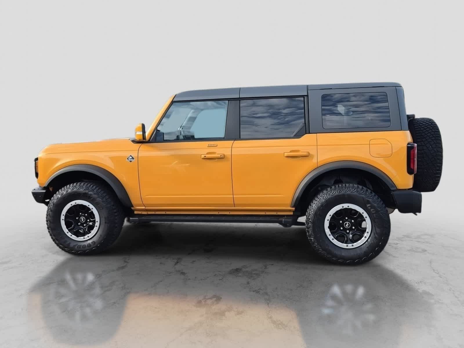 Used 2022 Ford Bronco Outer Banks w/ Sasquatch Package AWD/4WD image 5