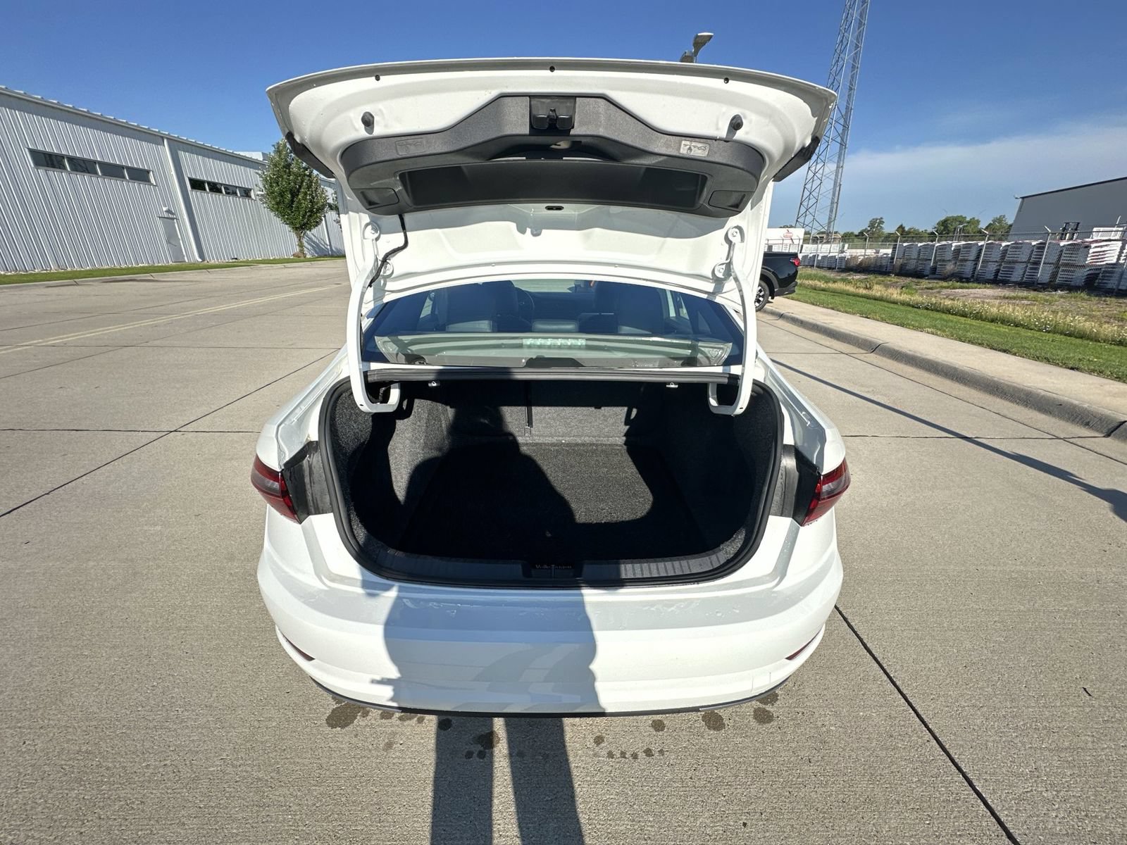 Used 2021 Volkswagen Jetta R-Line FWD image 26