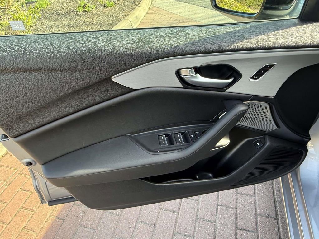 Certified 2025 Acura TLX w/ Technology Package FWD image 9