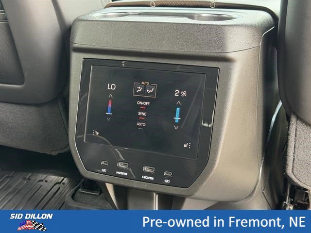 Certified 2025 GMC Yukon Denali Ultimate w/ LPO, Floor Liner Package AWD/4WD image 22