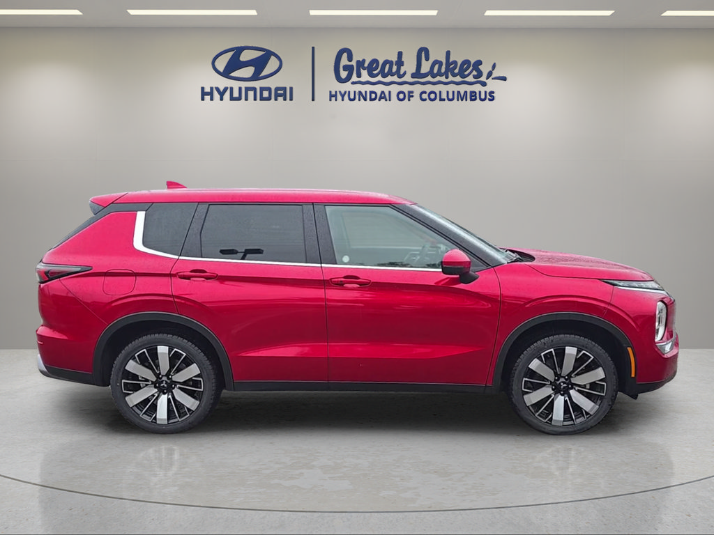 Used 2025 Mitsubishi Outlander SE FWD image 6