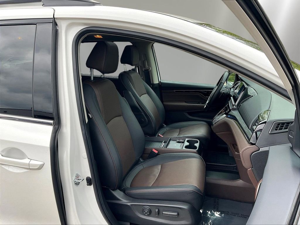 Used 2025 Honda Odyssey Elite image 30