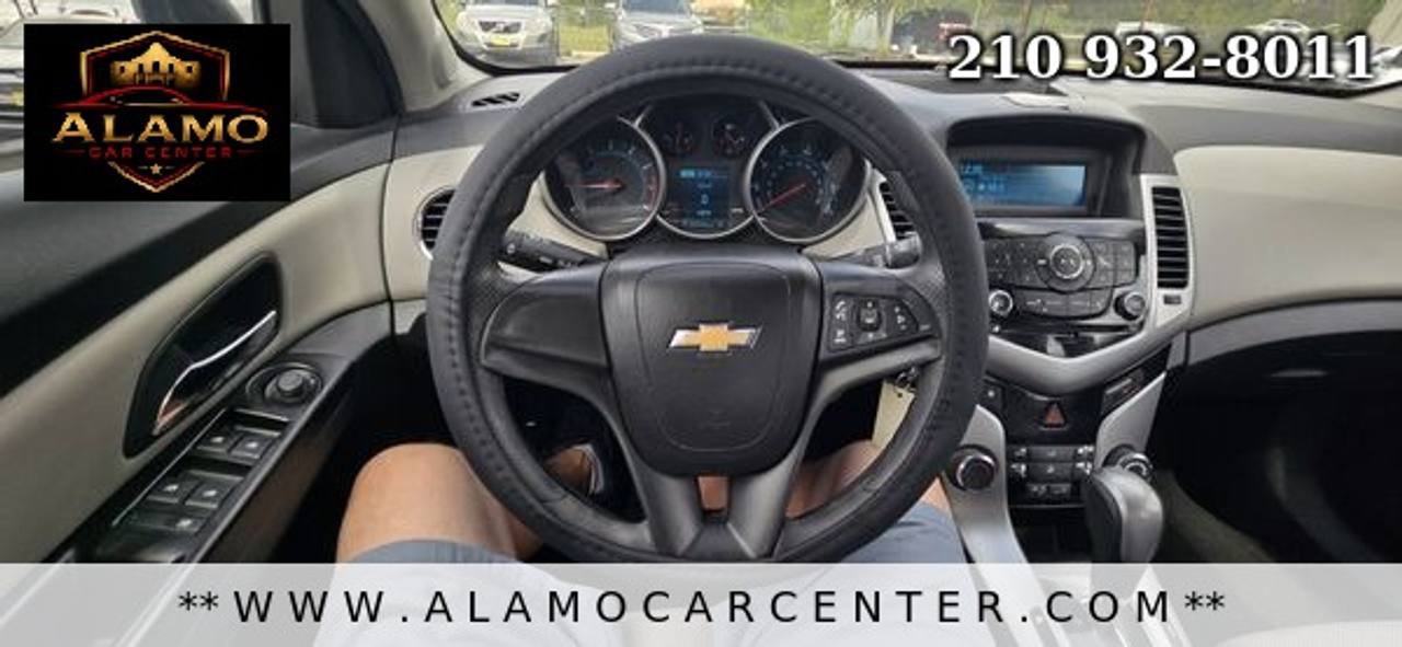 Used 2014 Chevrolet Cruze LS FWD image 33