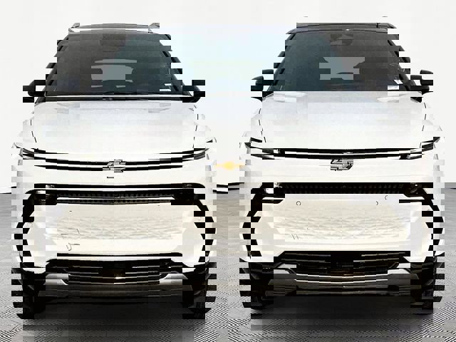 New 2026 Chevrolet Equinox EV LT image 2