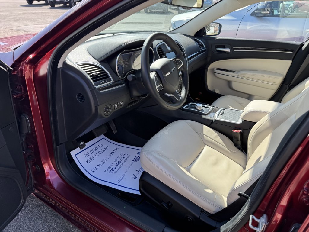 Used 2015 Chrysler 300 Limited w/ 300 Premium Group image 9