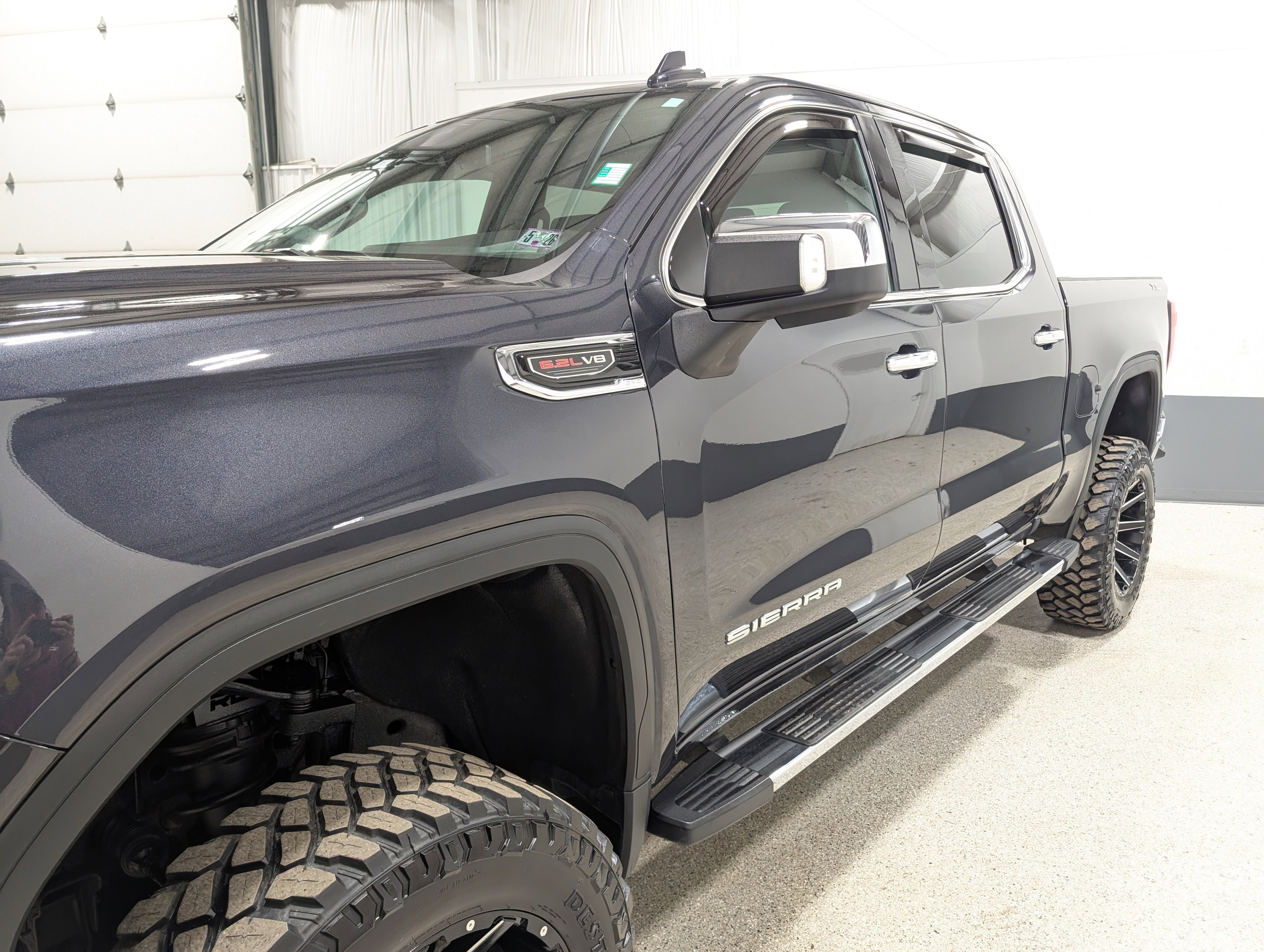 Used 2022 GMC Sierra 1500 SLT AWD/4WD image 7