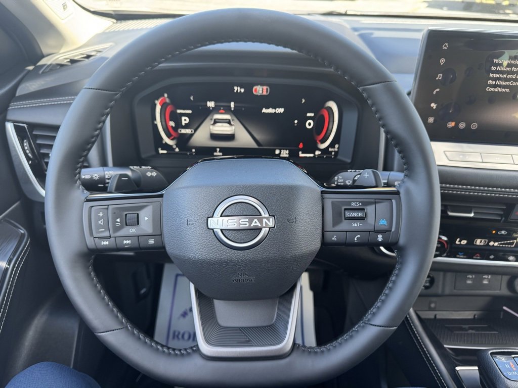 New 2026 Nissan Rogue Platinum image 17
