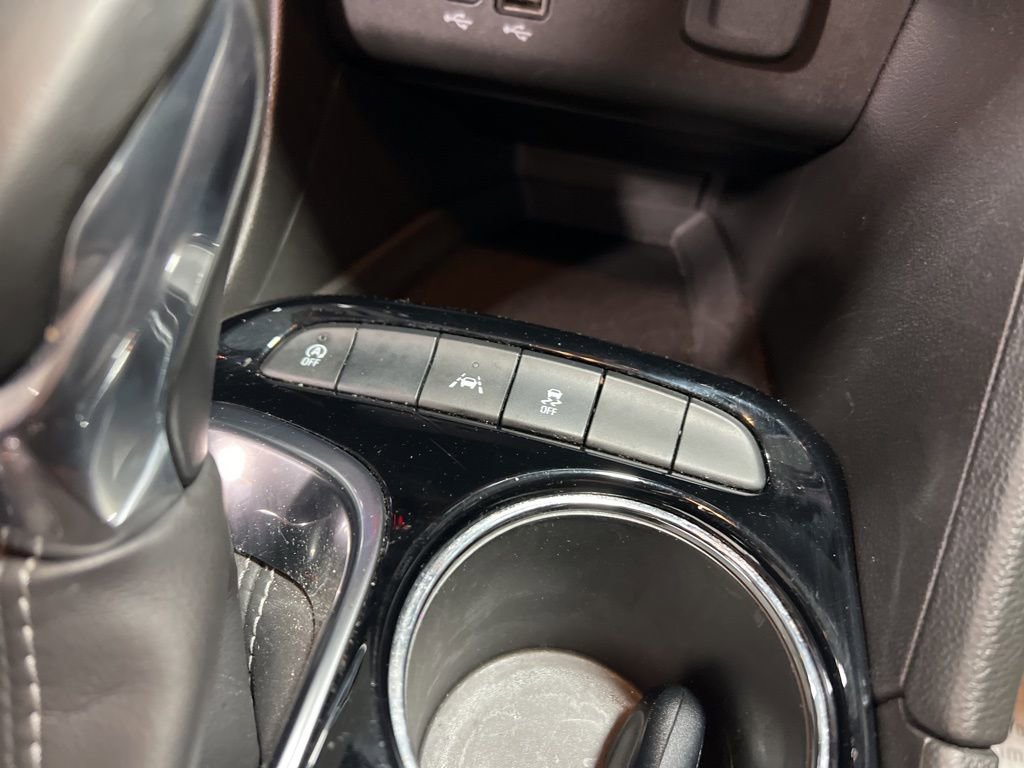 Used 2025 Buick Encore GX Preferred image 24