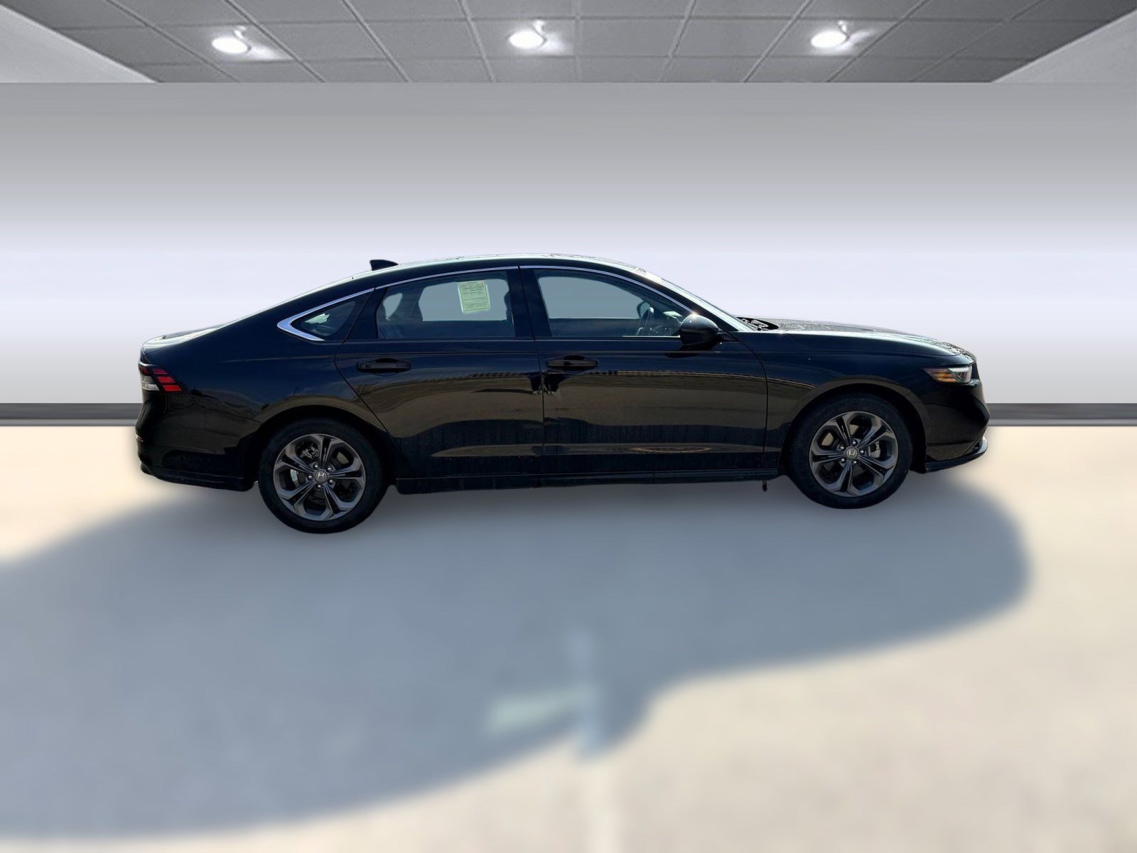 Used 2023 Honda Accord EX image 7