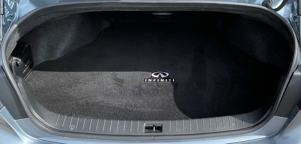 Used 2015 INFINITI Q50 Premium w/ Navigation Package RWD image 13