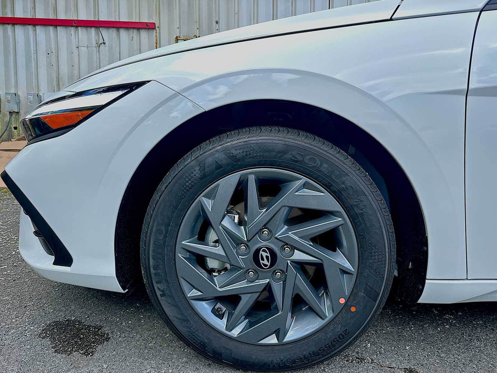 New 2026 Hyundai Elantra Hybrid FWD image 18