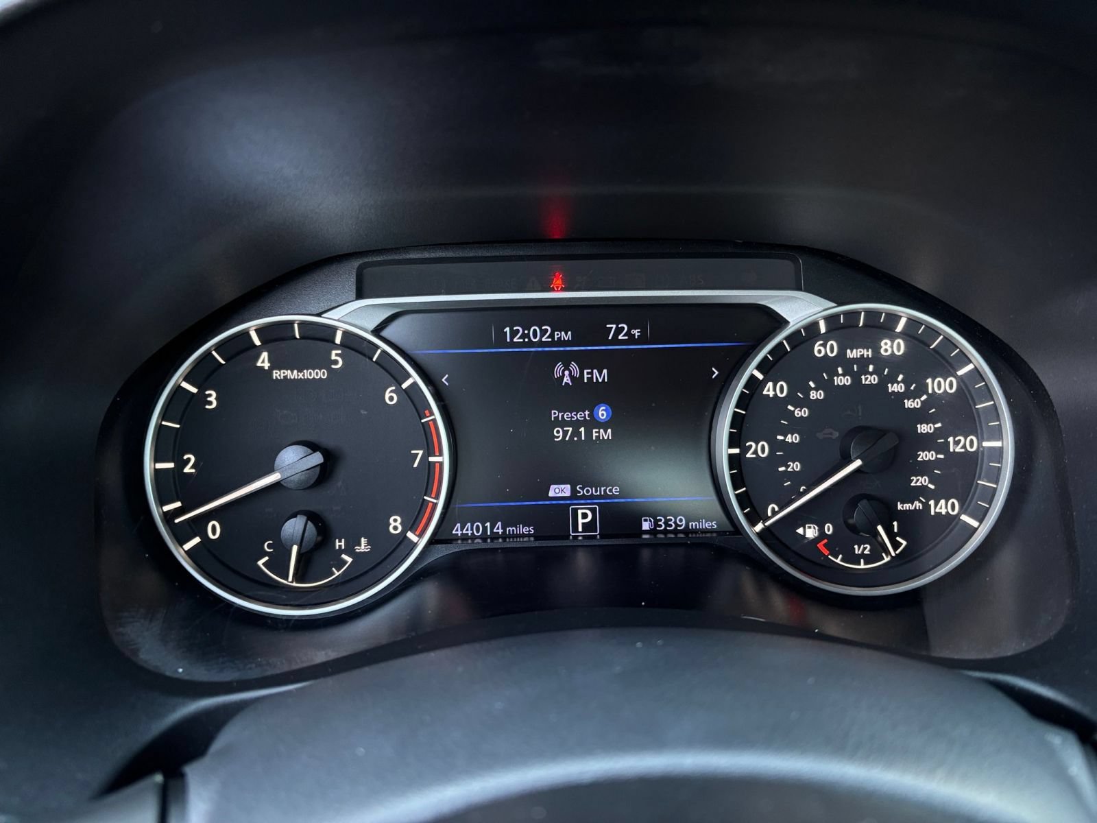 Used 2025 Nissan Altima 2.5 SV FWD image 40