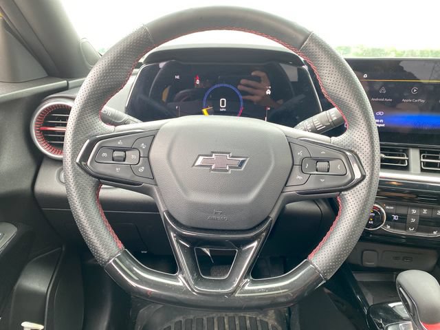 Used 2024 Chevrolet Trax RS w/ Sunroof Package FWD image 21