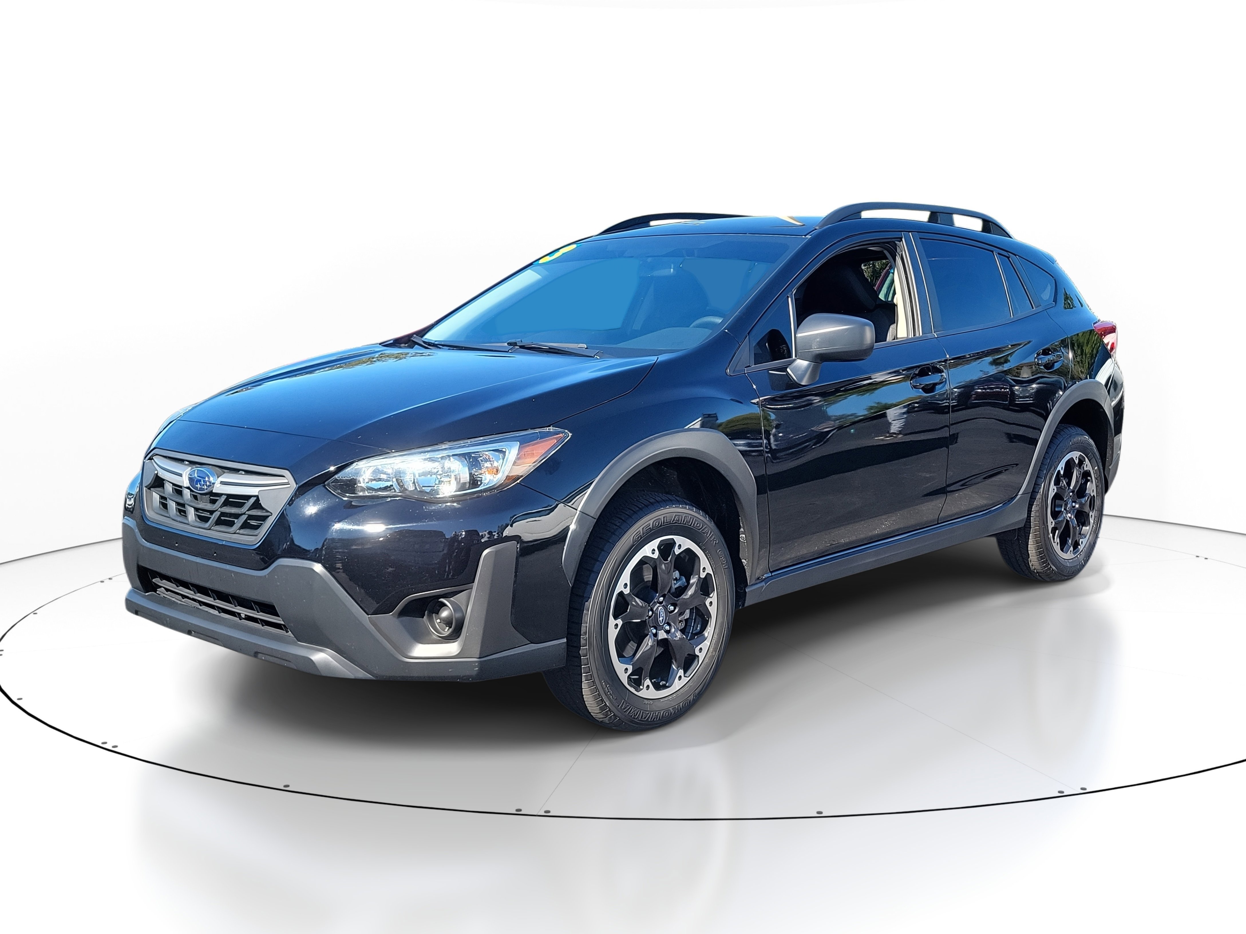 Certified 2023 Subaru Crosstrek 2.0i image 3