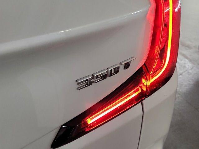 Certified 2023 Cadillac XT4 Luxury FWD image 8