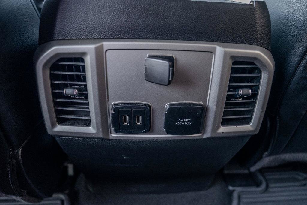 Used 2019 Ford F350 Lariat w/ Chrome Package AWD/4WD image 21