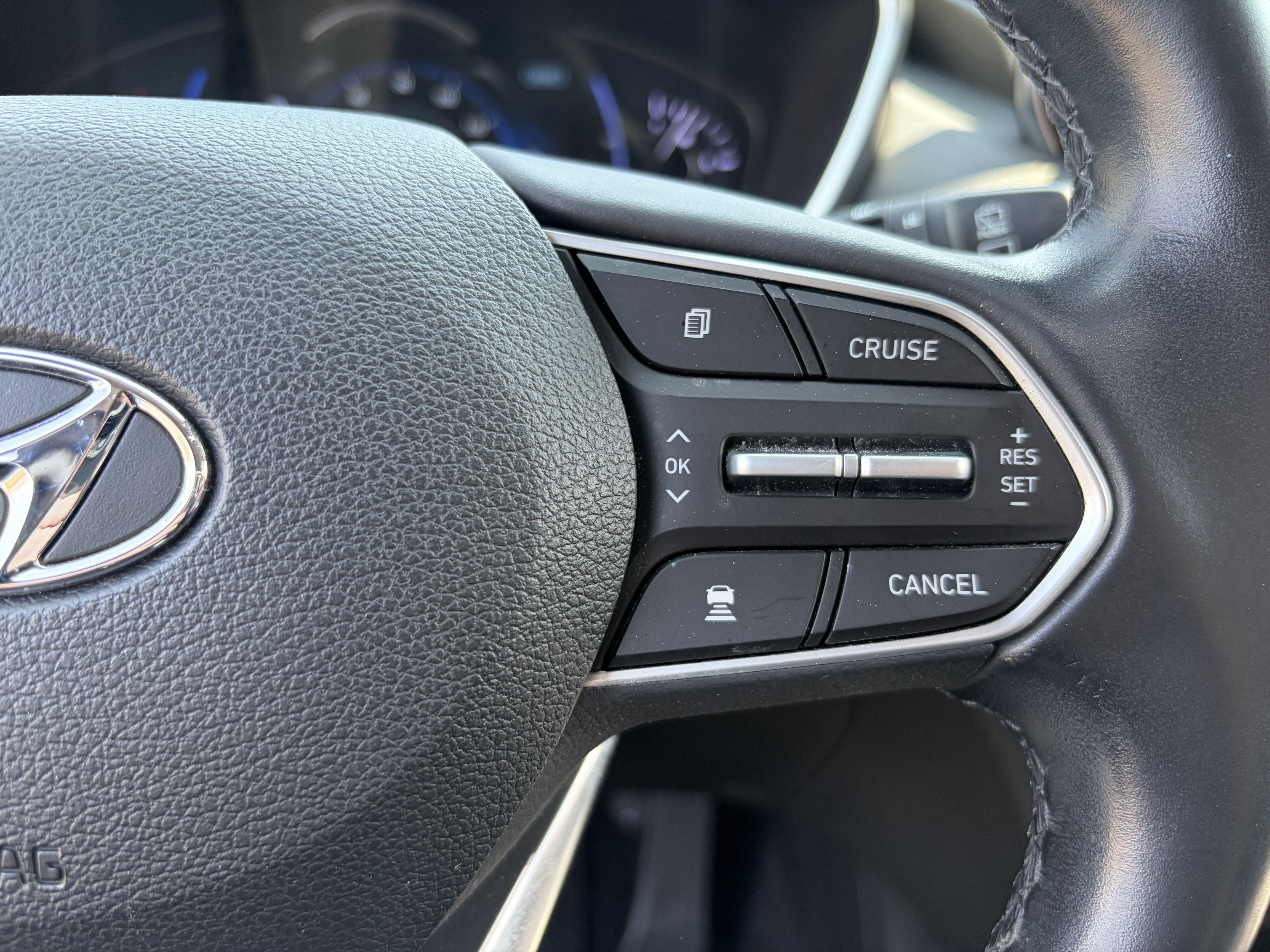 Used 2019 Hyundai Santa Fe Limited FWD image 14