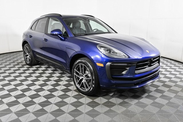 Used 2025 Porsche Macan image 27