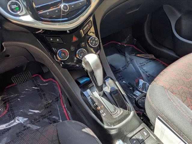 Used 2017 Chevrolet Sonic LT w/ Convenience Package image 16