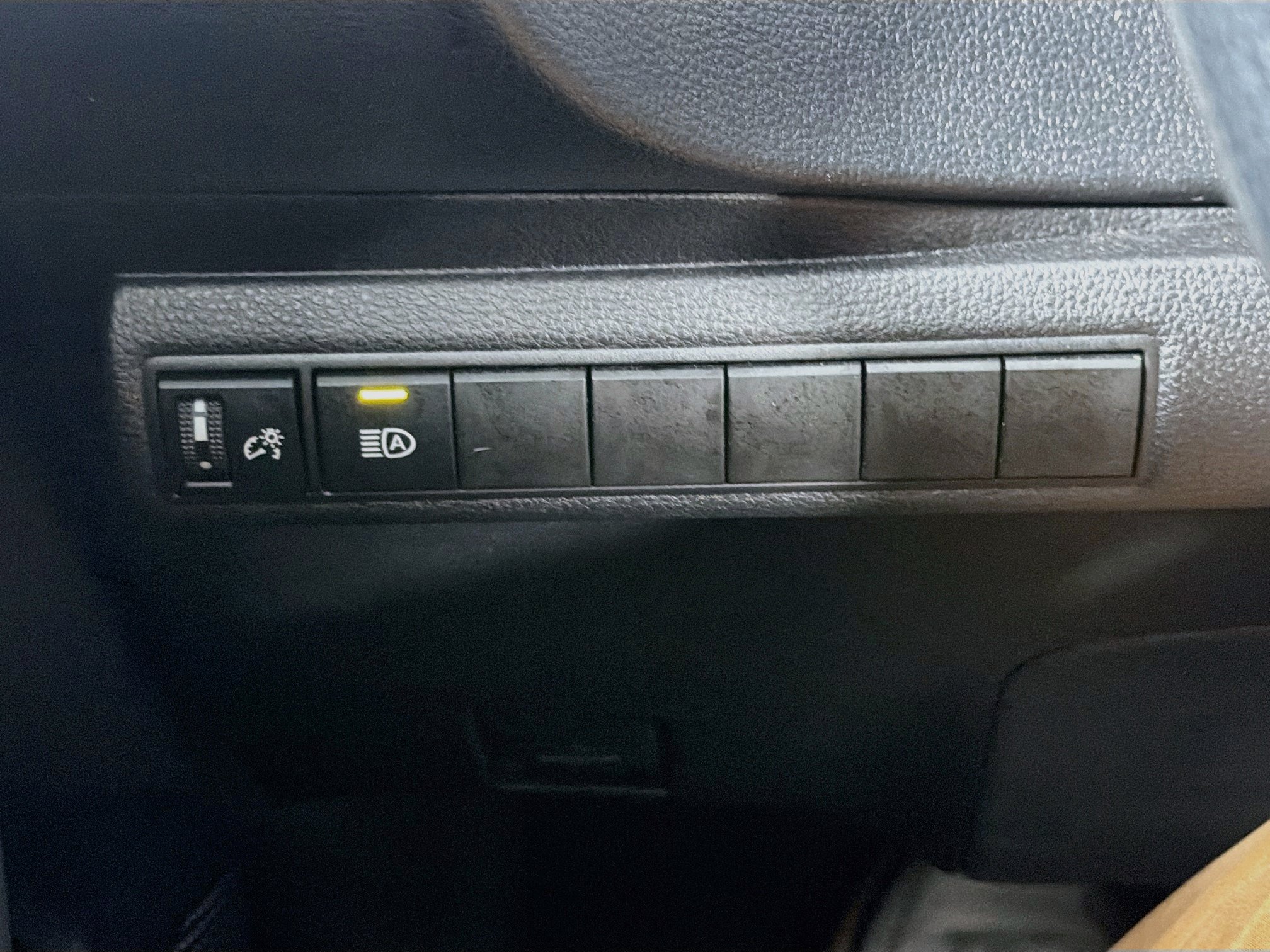Used 2026 Toyota Corolla LE FWD image 17