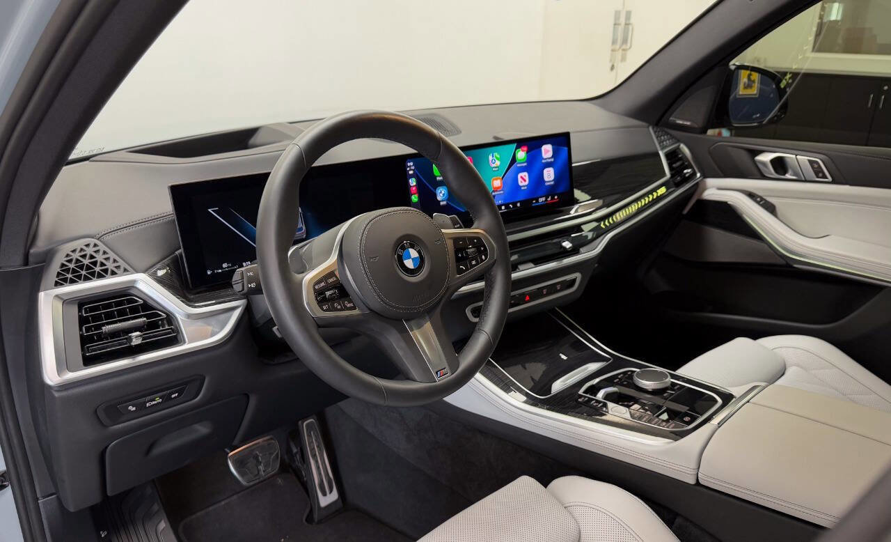 Used 2025 BMW X5 xDrive40i w/ M Sport Package image 43