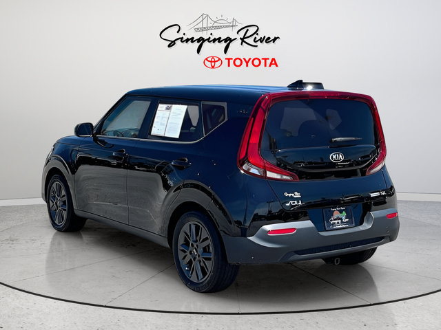 Used 2021 Kia Soul EX FWD image 4
