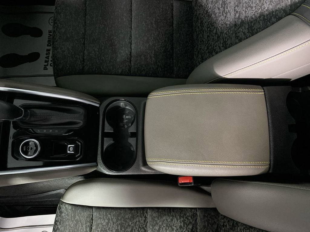 Certified 2024 Chevrolet Colorado ZR2 w/ Technology Package AWD/4WD image 20