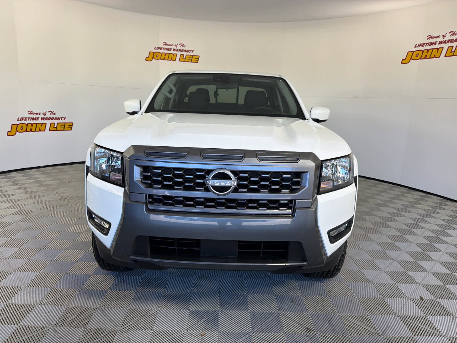 New 2025 Nissan Frontier SV w/ SV Convenience Package image 9