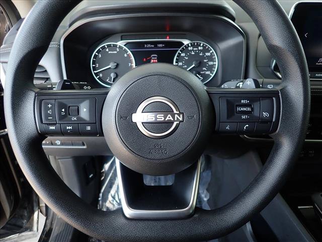 Used 2024 Nissan Rogue S AWD/4WD image 12