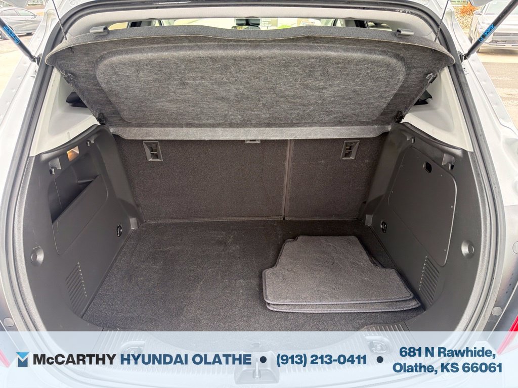Used 2020 Chevrolet Trax LT w/ LT Convenience Package FWD image 19