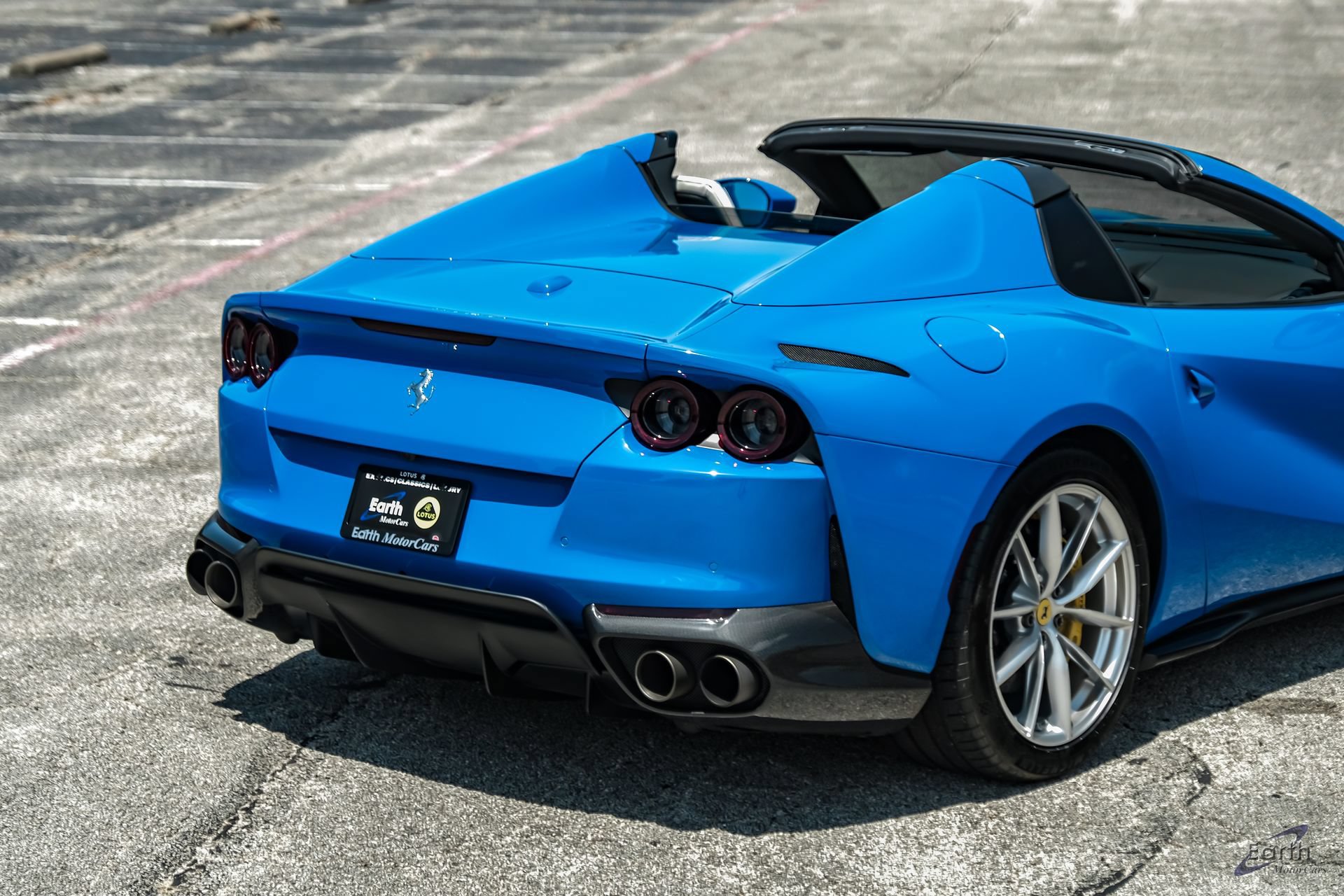 Used 2022 Ferrari 812 GTS RWD image 21