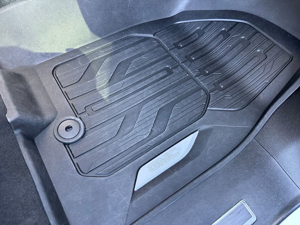 Used 2024 GMC Yukon AT4 w/ AT4 Premium Package image 40