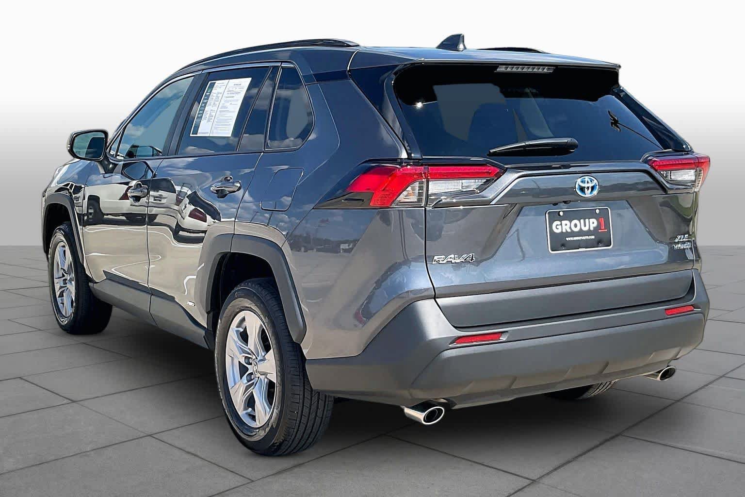 Used 2023 Toyota RAV4 XLE w/ Convenience Package AWD/4WD image 12