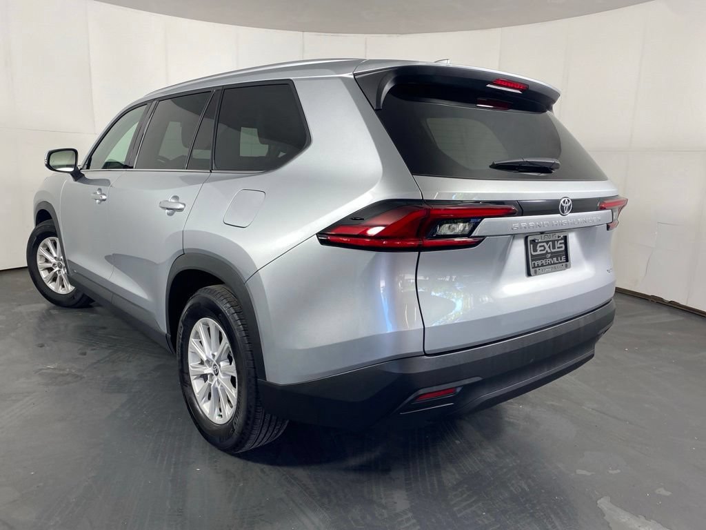 Used 2025 Toyota Grand Highlander FWD image 10