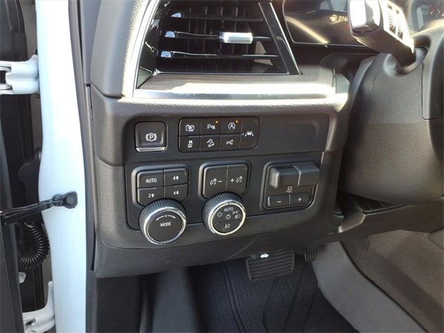 New 2026 Chevrolet Suburban LT w/ Comfort Package image 10