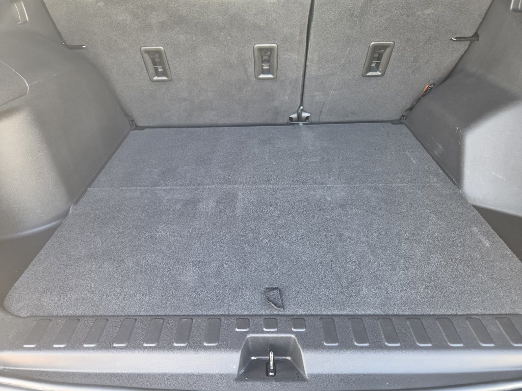 Used 2024 Chevrolet Equinox RS FWD image 32