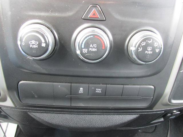 Used 2014 RAM 1500 Classic SLT image 12