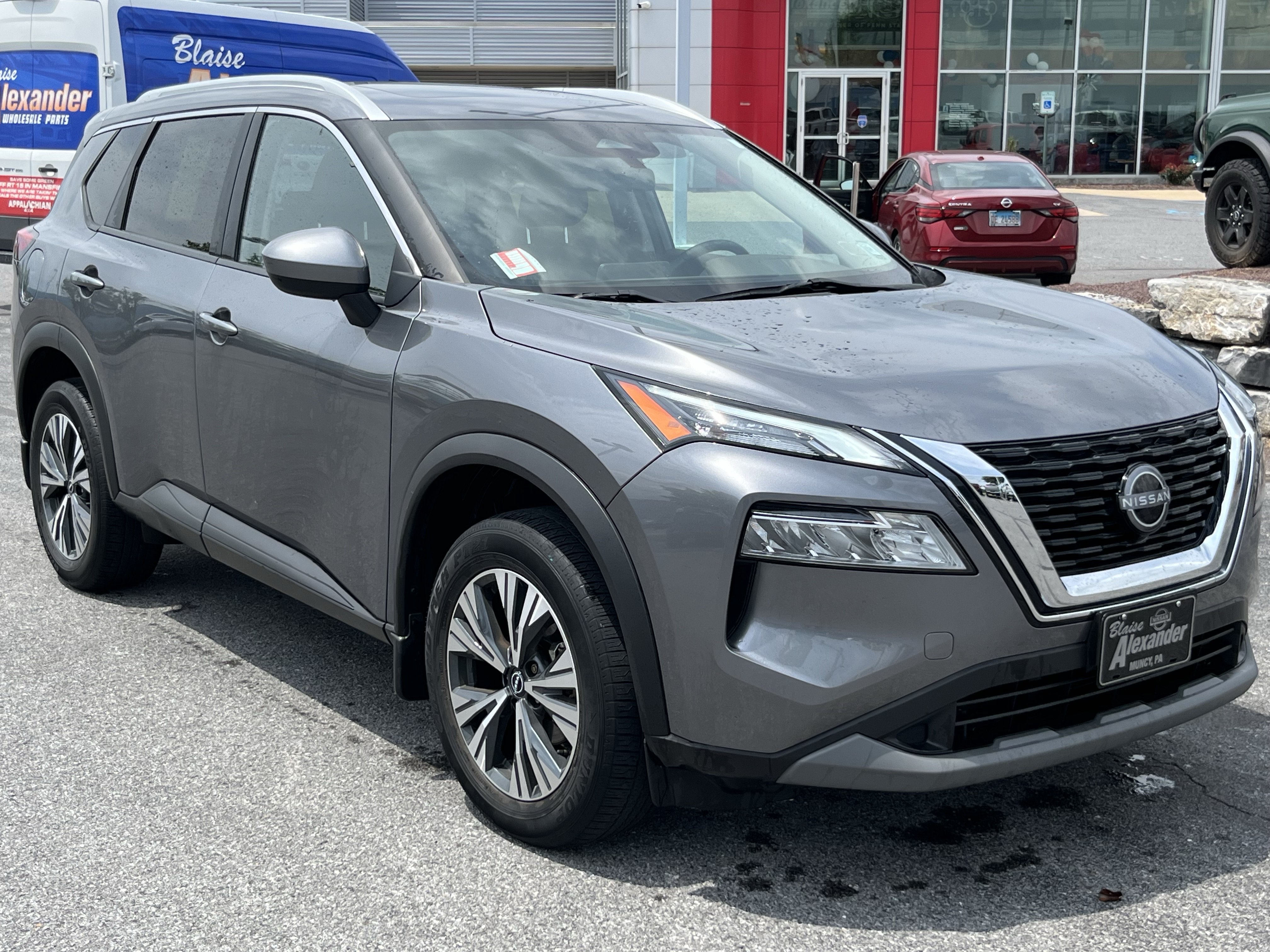 Used 2023 Nissan Rogue SV w/ SV Premium B Package
