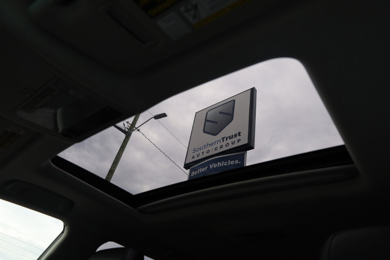 Used 2013 Lexus LX 570 4WD image 12