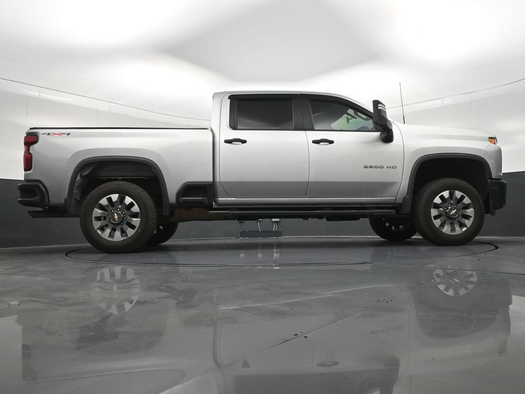 Used 2022 Chevrolet Silverado 2500 Custom w/ Custom Convenience Package AWD/4WD image 28