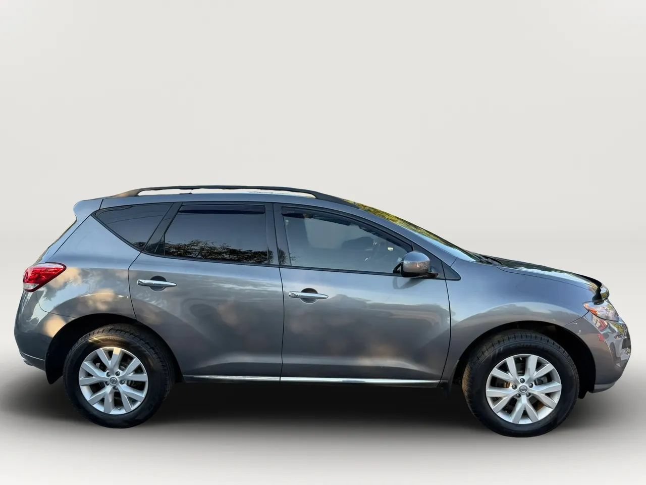 Used 2014 Nissan Murano SL w/ Navigation Package AWD/4WD image 2