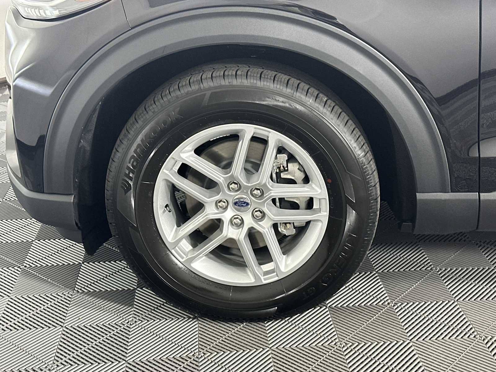 New 2026 Ford Explorer Active w/ Active Comfort Package RWD image 12