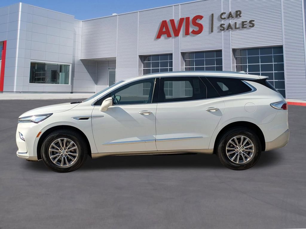 Used 2024 Buick Enclave Premium AWD/4WD image 10