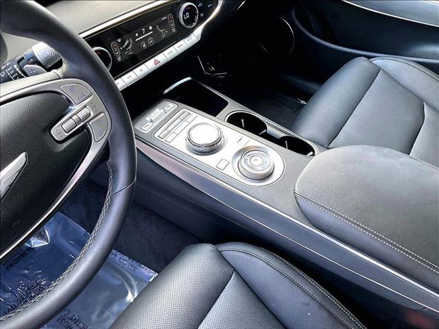Used 2025 Genesis GV70 2.5T w/ Select Package image 12