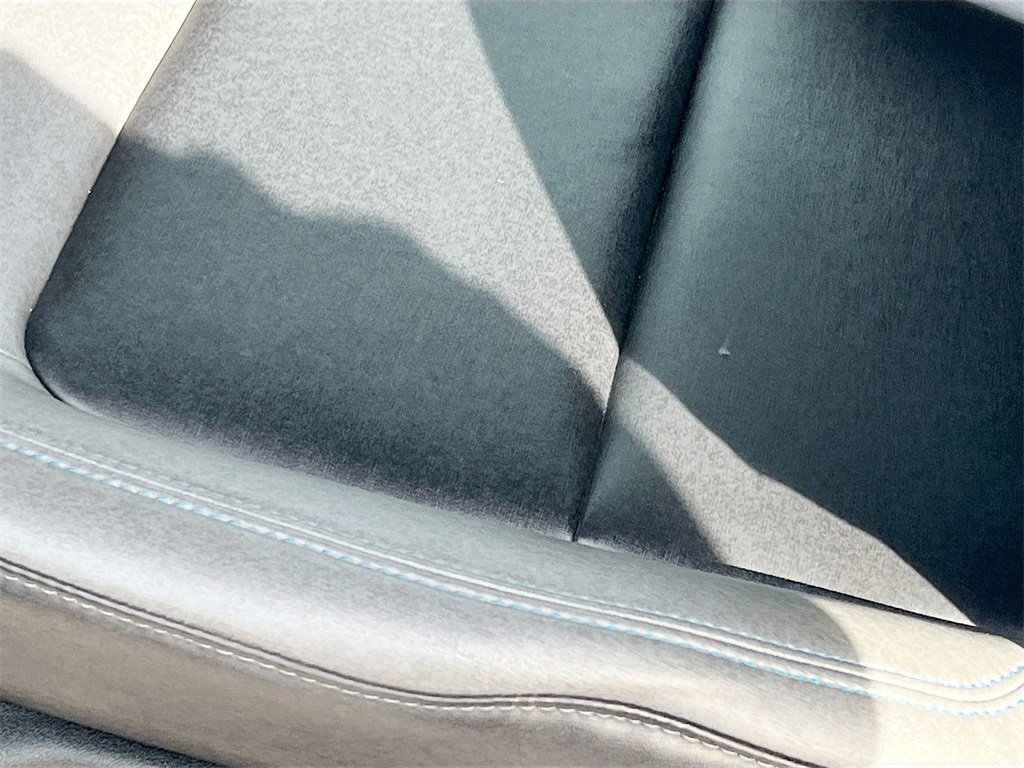 Used 2022 Ford Bronco Black Diamond image 19