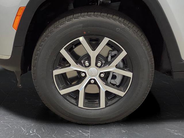 New 2025 Jeep Grand Cherokee L Limited w/ Trailer Tow Package image 41