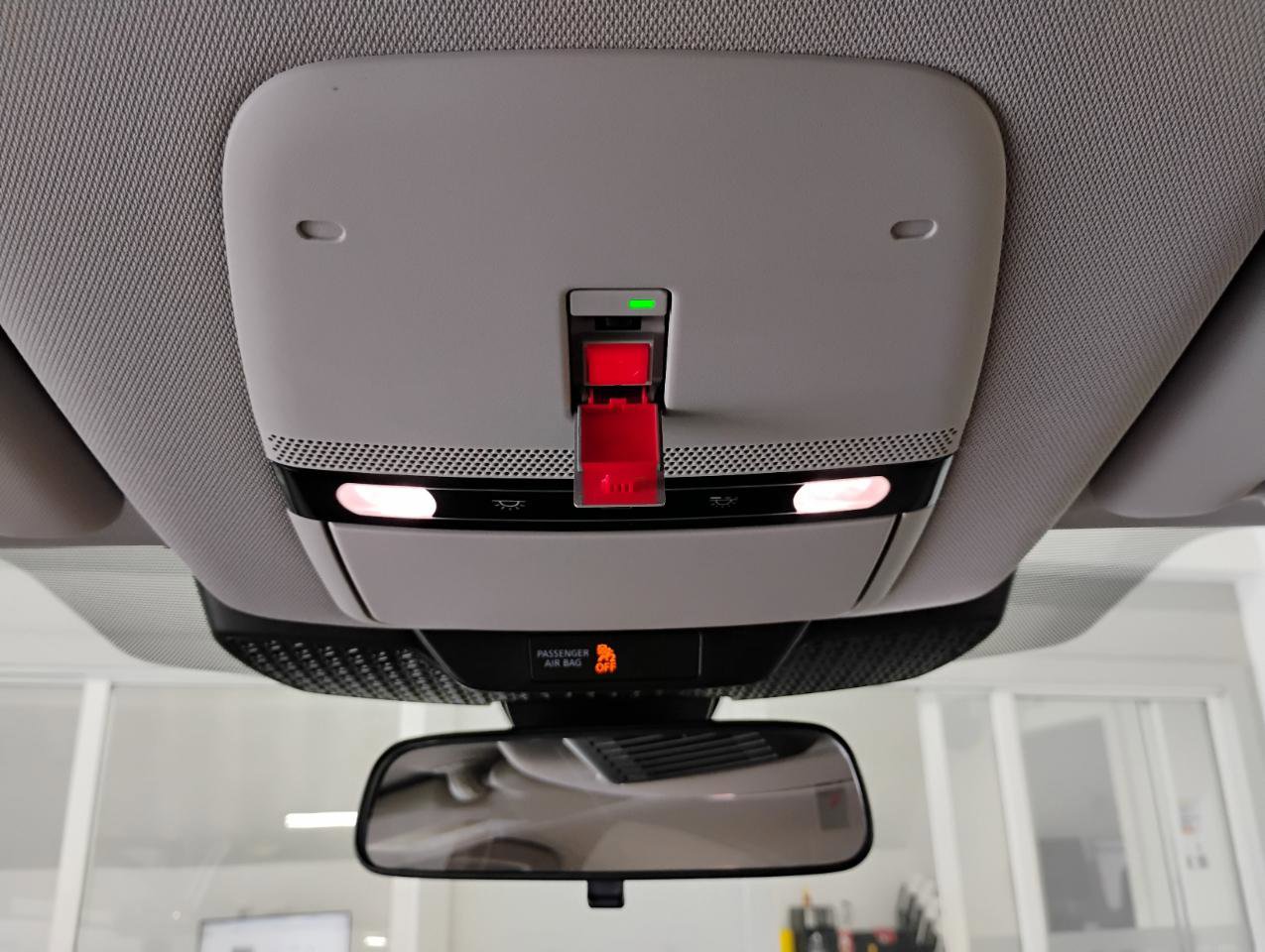 Used 2024 Nissan Ariya AWD image 40