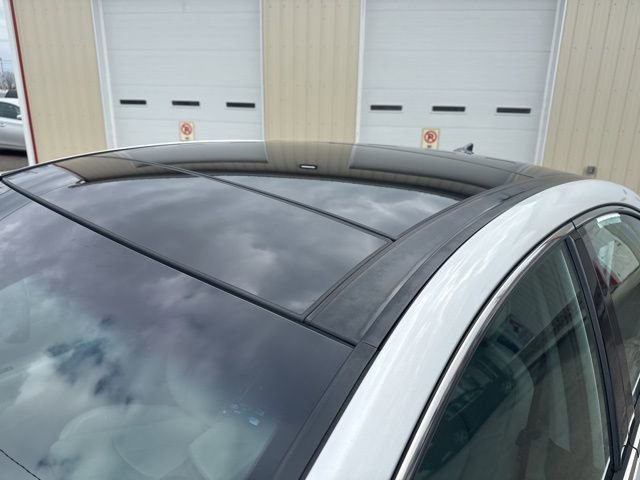 Used 2015 Hyundai Sonata Limited w/ Option Group 06 image 9